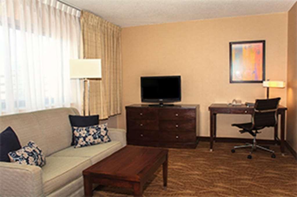 Kahler Inn And Suites Rochester Room photo