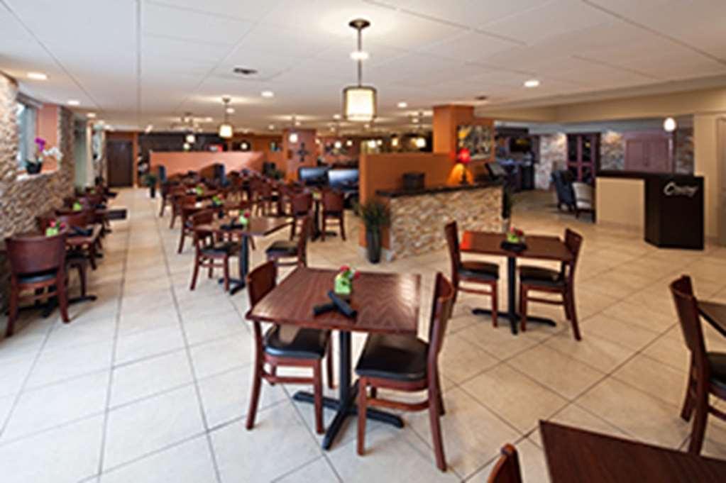 Kahler Inn And Suites Rochester Restaurant photo
